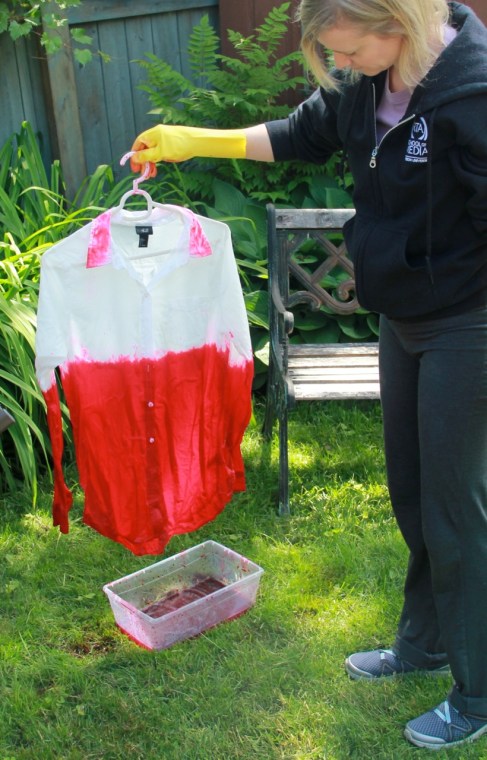 The dip-dyeing disaster begins