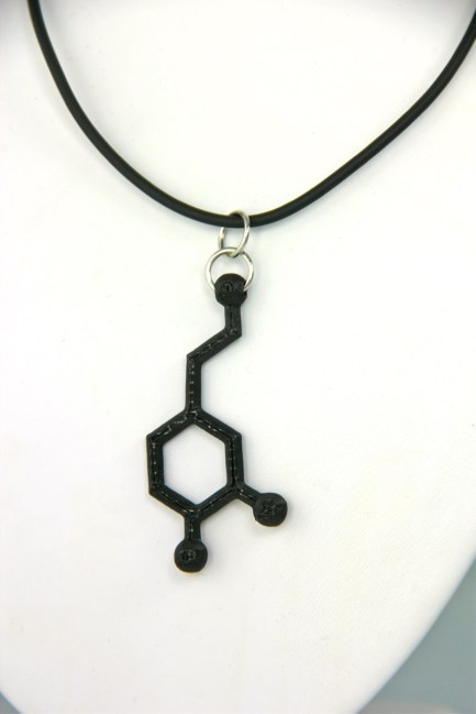 Dopamine_molecule_3Dprintednecklace2