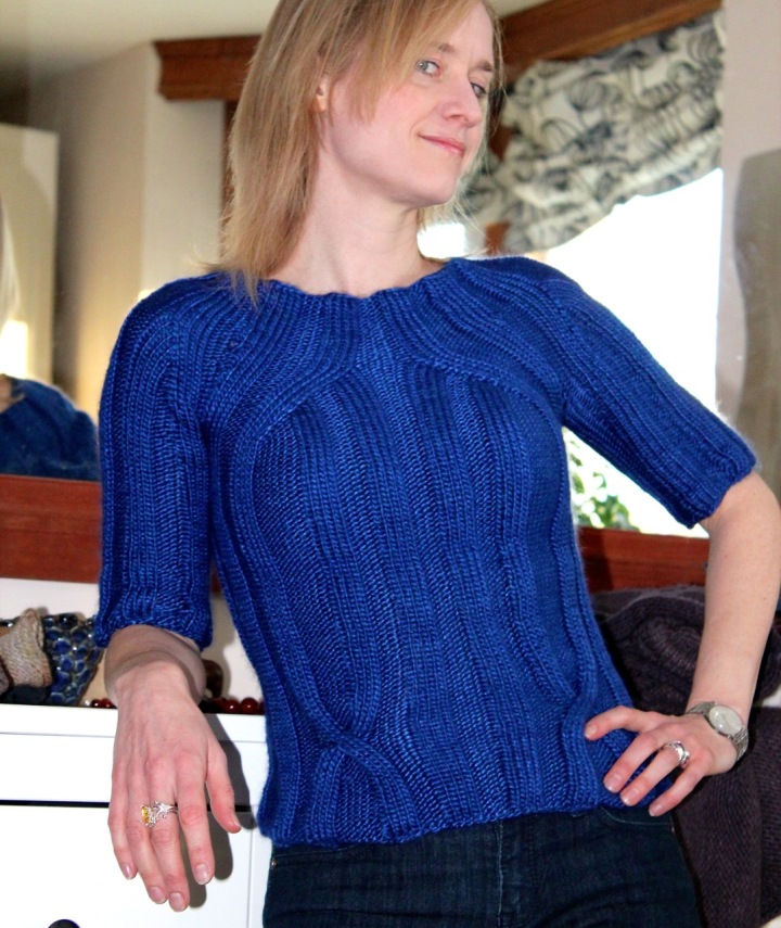 Frivolous at Last - Ribbed sweater in blue