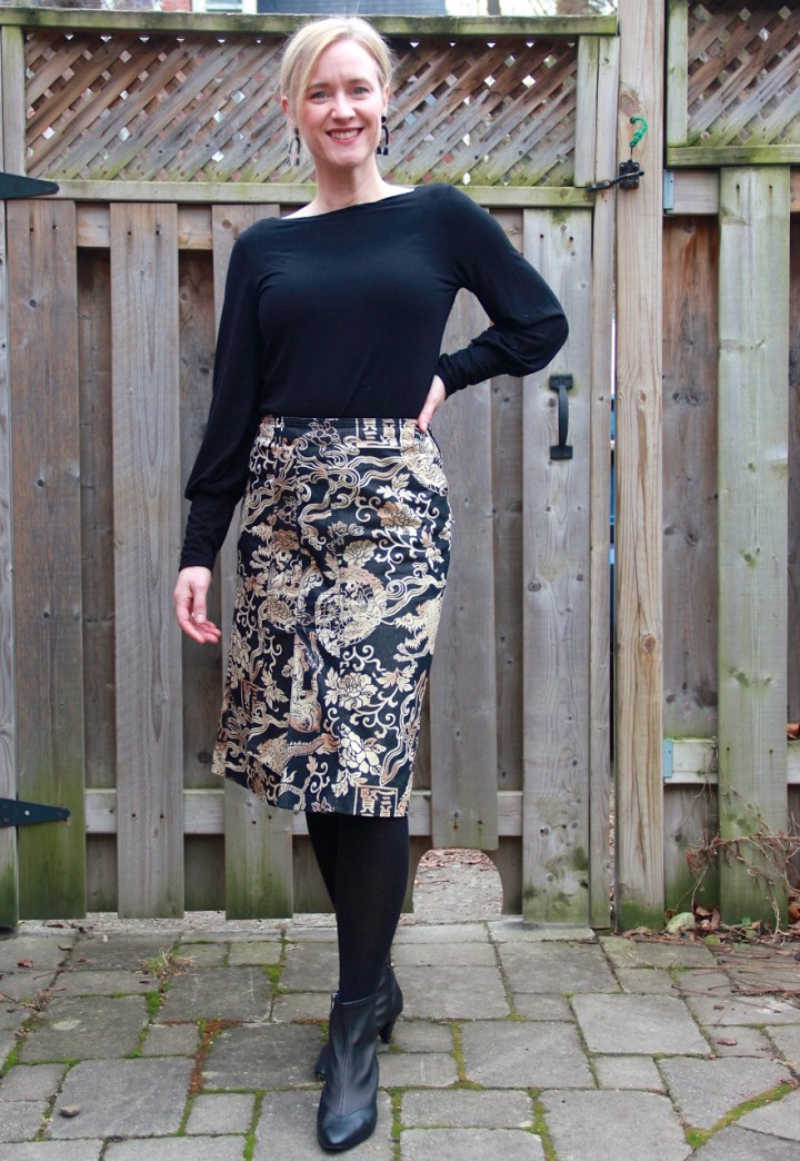Frivolous at Last - Maven Patterns Somerset Top - black with bishop sleeves